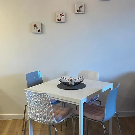 Apartamento “gust” *