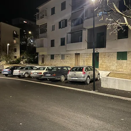 “gust” דירה פלוצ'ה
